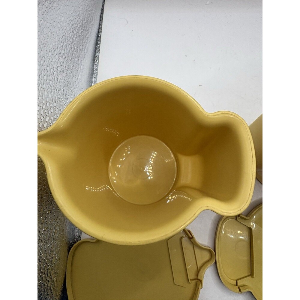Vintage Gold Tupperware Creamer 574, 577 W/ Flip Top Lid And Sugar Container- - Picture 8 of 9